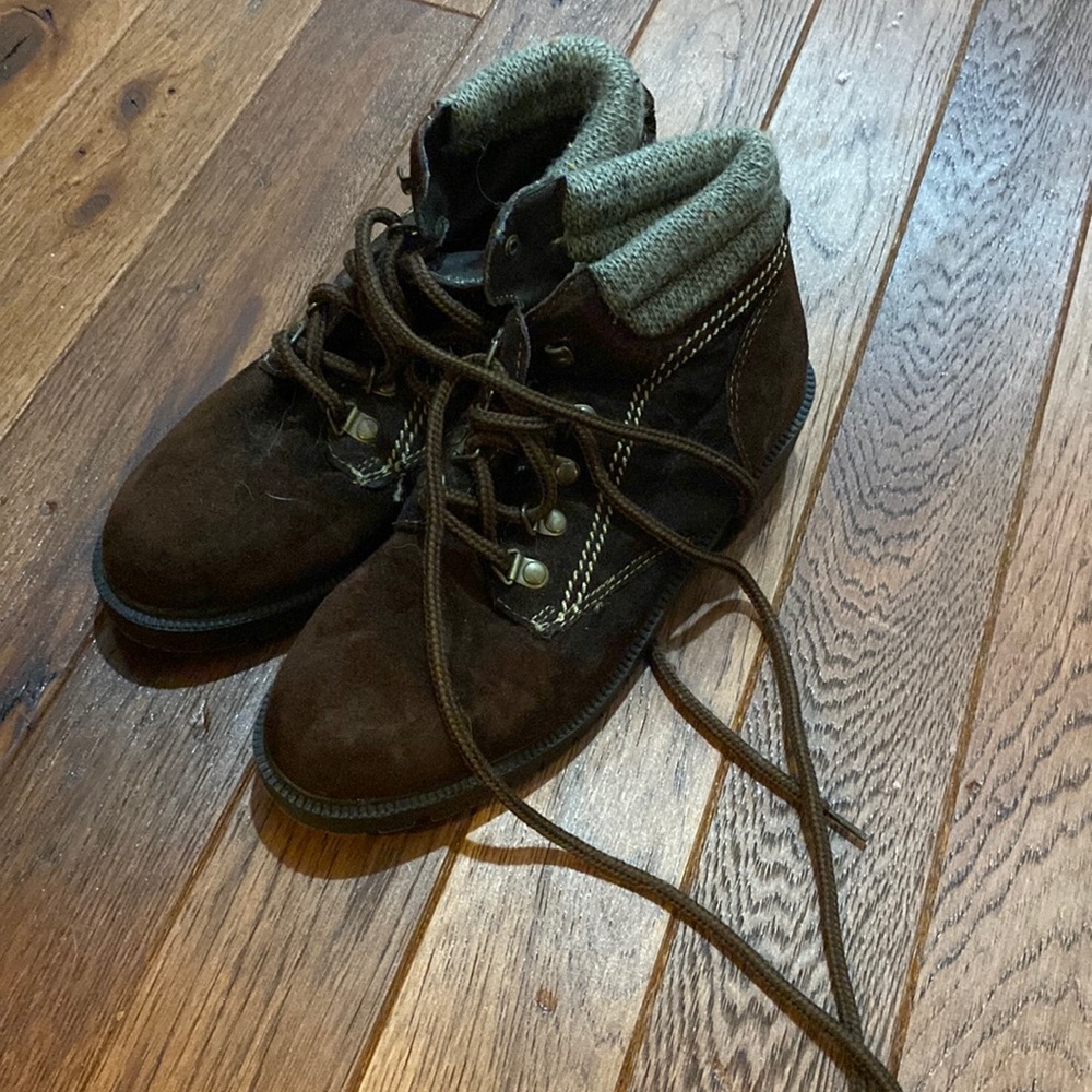Womens shoes